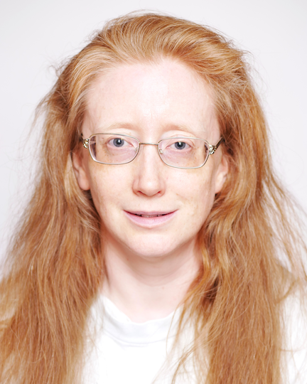 A head and shoulders portrait of Lynn Fotheringham