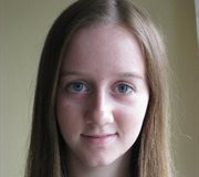 Amy Summers headshot