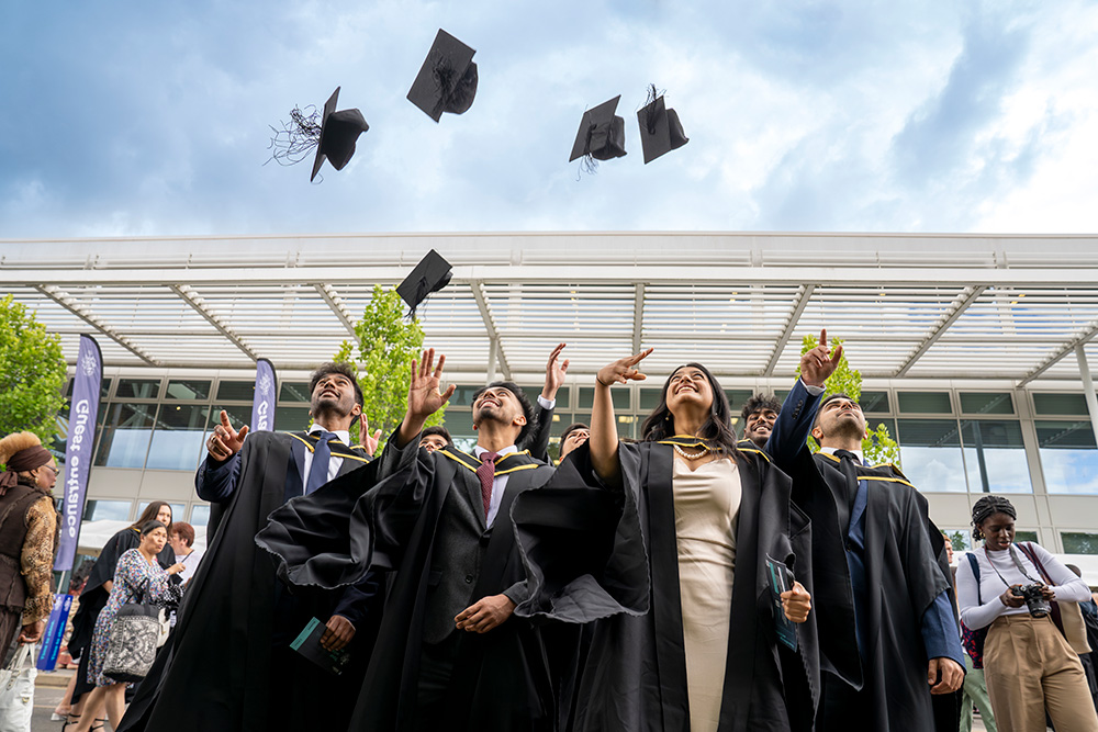 UoN graduates web